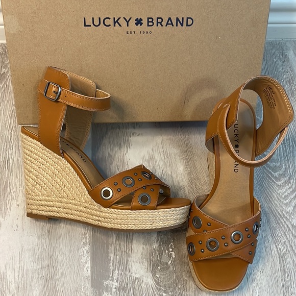 NIB Lucky Brand Leander Cafe Scilla Brown Grommet Platform Wedge Sandals 6.5 - Picture 2 of 8